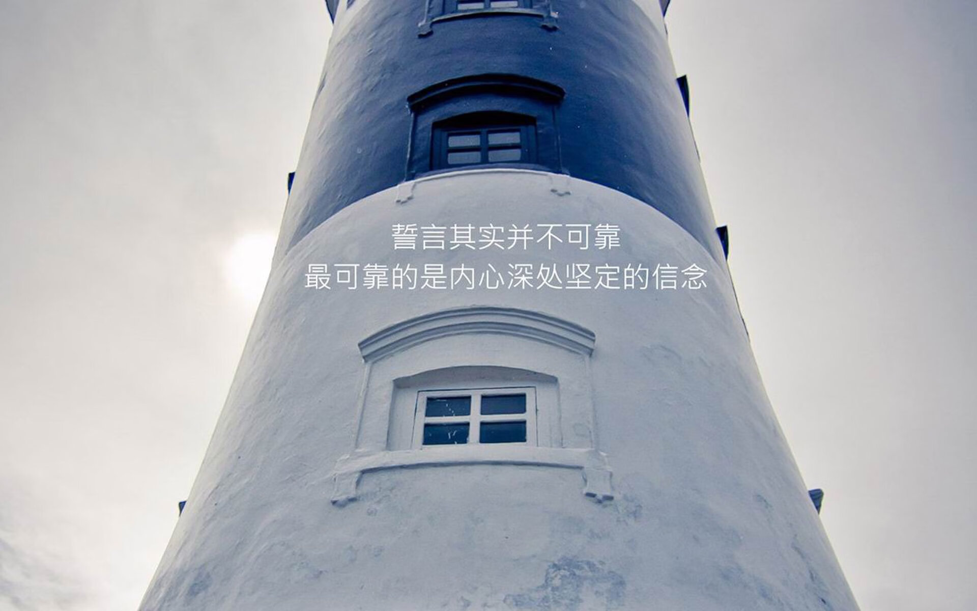 足球装备科技创新，减轻球员负担同时提升性能，足球装备的重要性